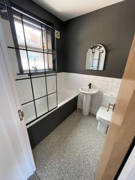 Apartamento 1 Bed Flat With Parking Near Town Centre Emsworth Exterior foto